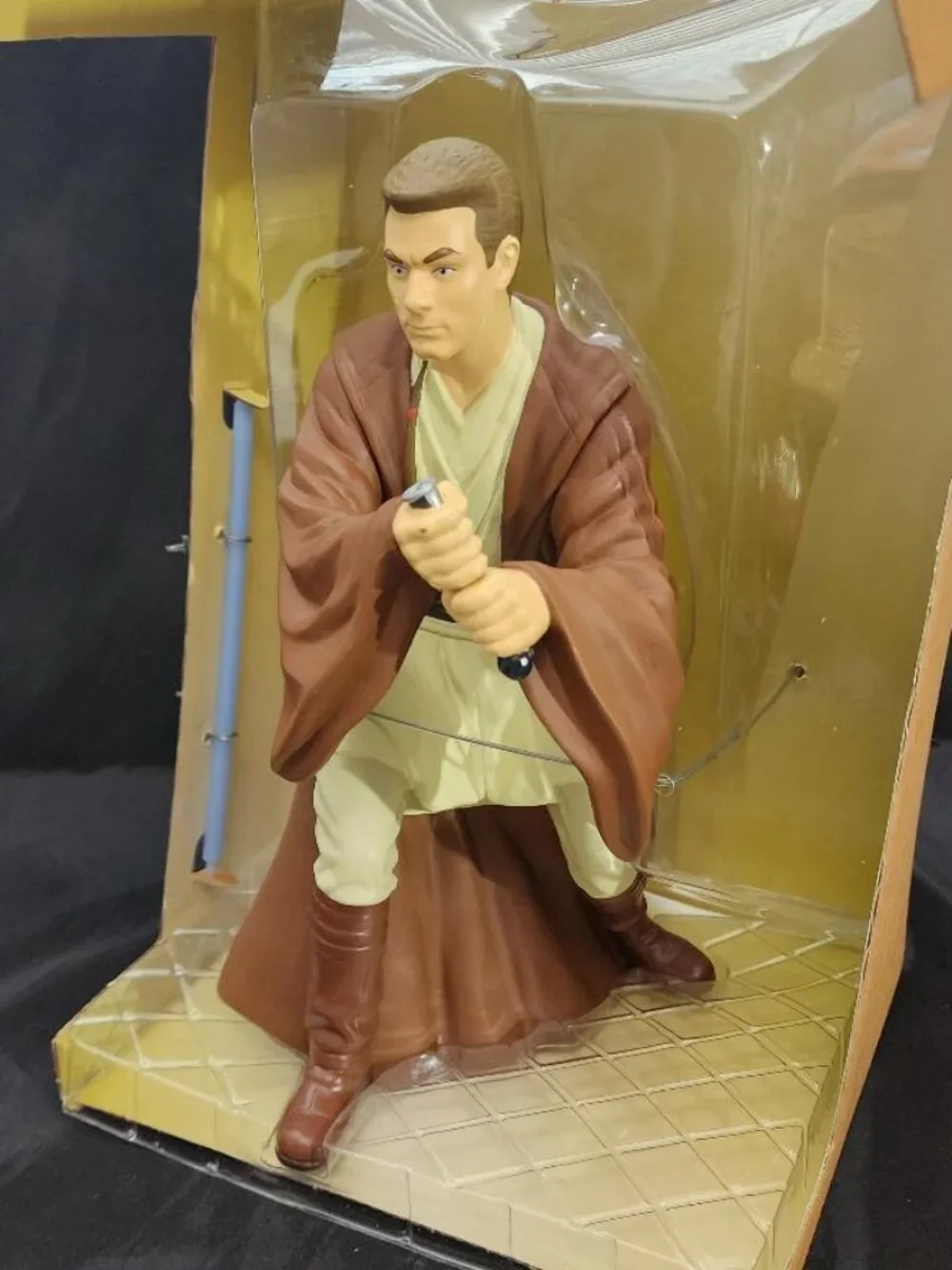 Vintage Star Wars Obi-Wan Kenobi 9” action figure NIP -EPISODE 1